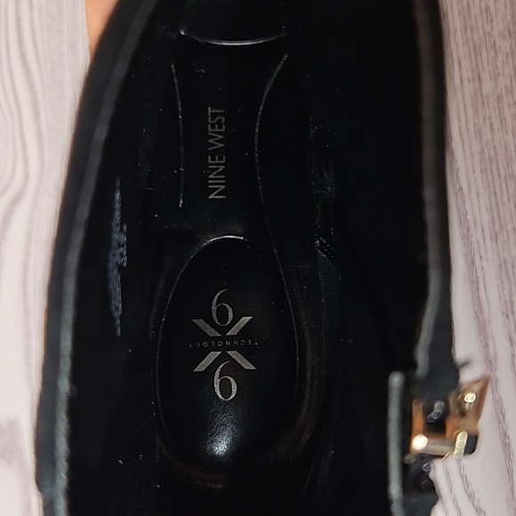 Nine West black suede pointed ankle booties size: 12 - Picture 16 of 17